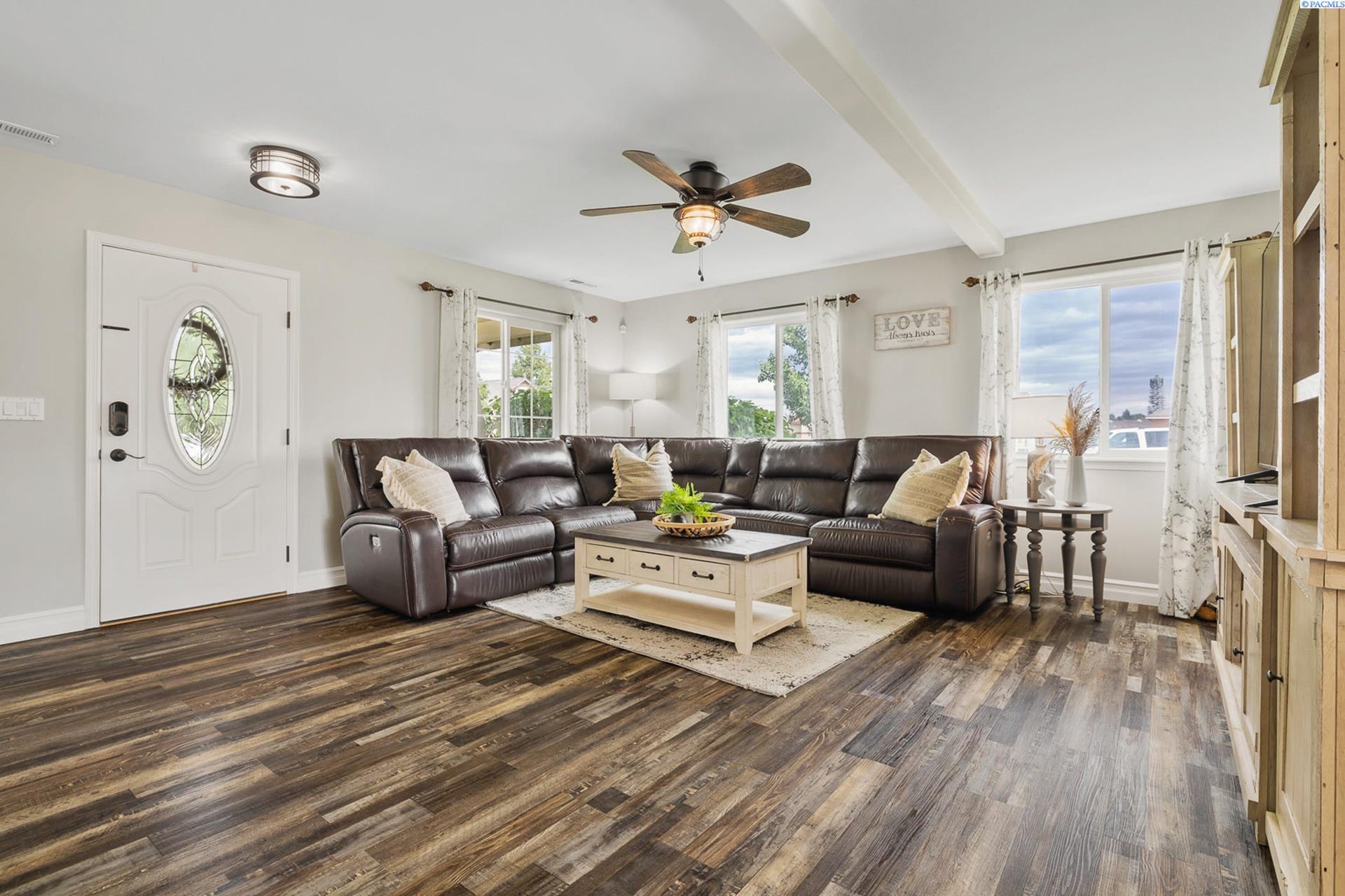 5 Blue Star Ct., Pasco, WA 99301