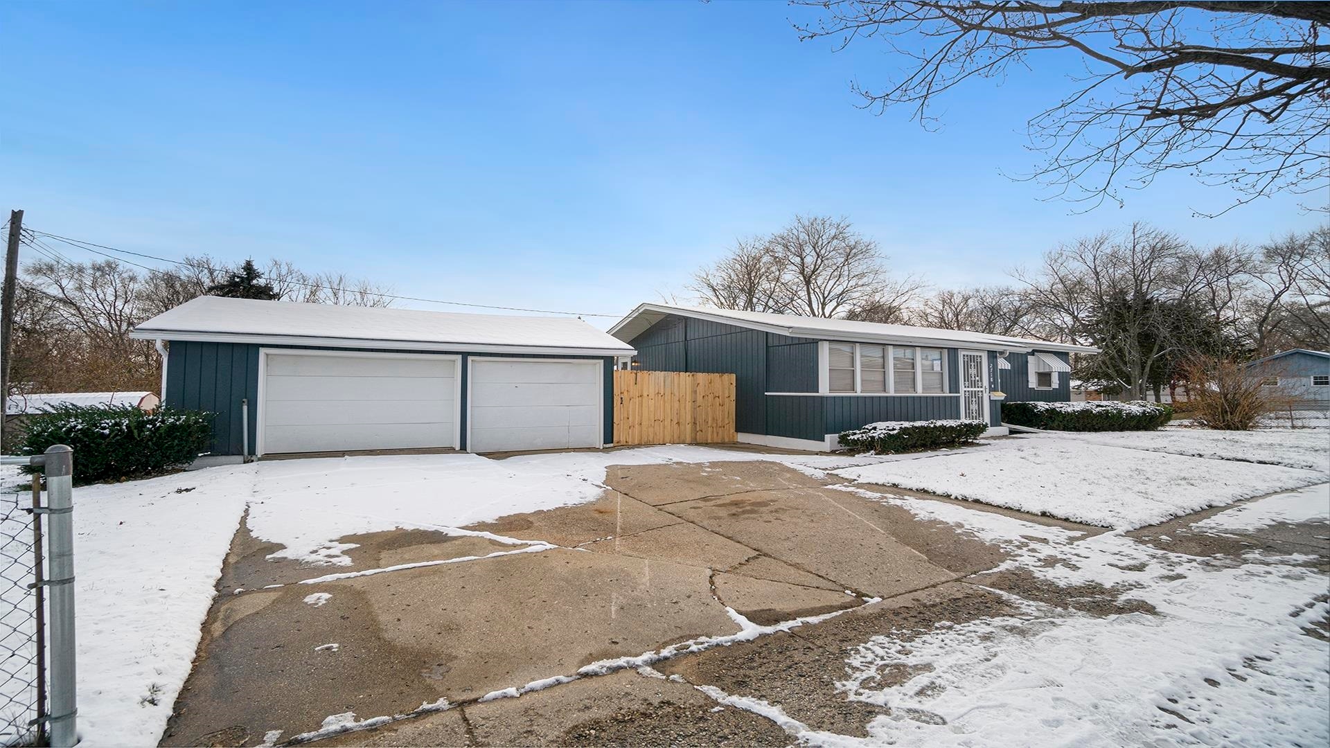 For Sale 2718 Canterbury Lane, Rockford, IL 61101 3 Beds / 1 Full